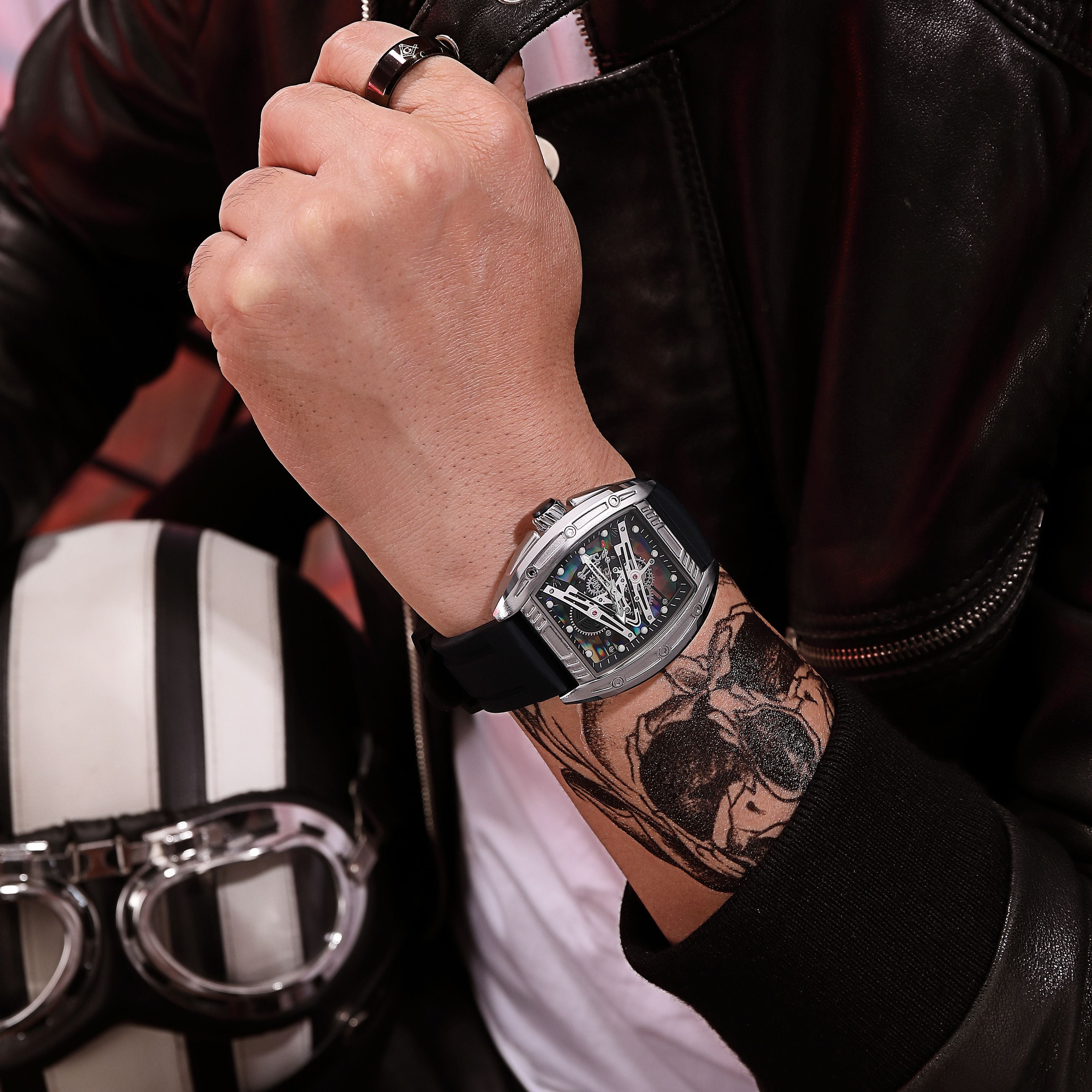 RUIMAS Fashion Military Quartz Watches Men Luxury Casual Sport Wrist Watches Waterproof Luminous Clock Large Dial Reloj Hombre 338-2